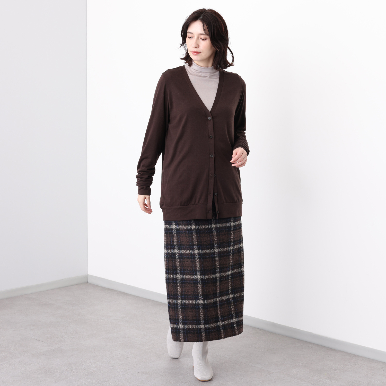 エイガールズ とろける肌触り スーパーストレッチ テンセルＴＭカシミヤ混 Ｖネックカーディガン