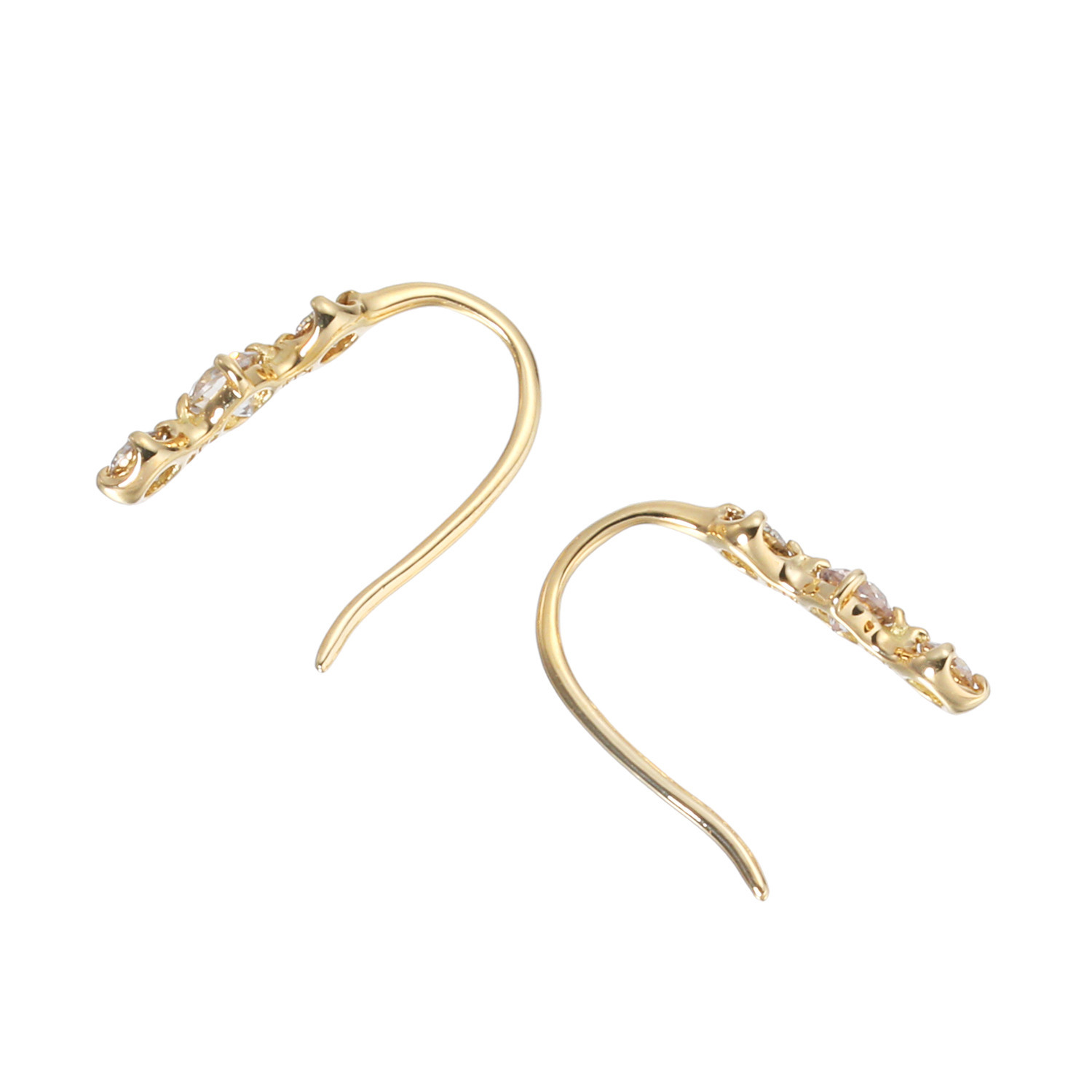 レステクール １８Ｋ シャンパンカラー ダイヤモンド スリーストーンピアス