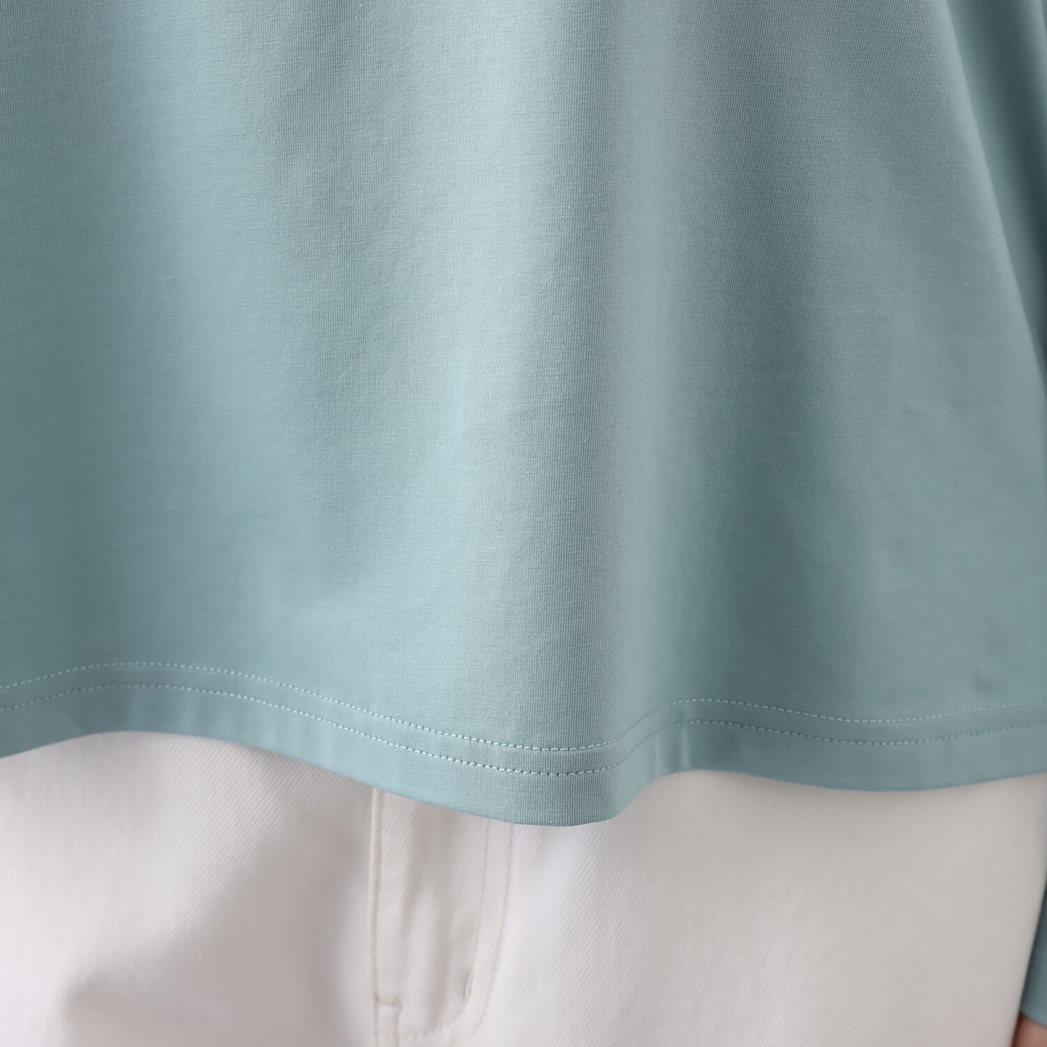 エクラージュ フロッキーロゴプリント ロングスリーブＴシャツ