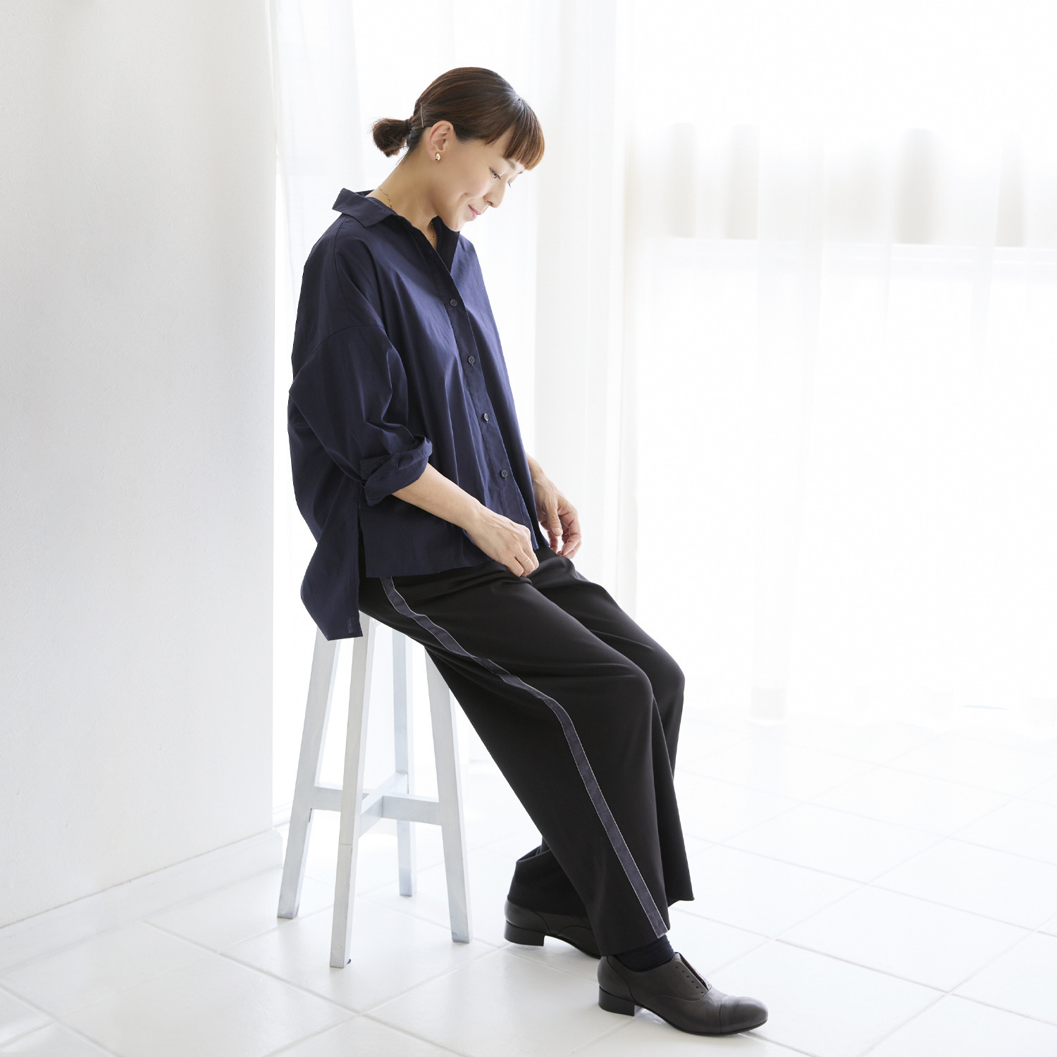 エクラージュ 後ろプレートアクセント ワイドシルエットシャツ