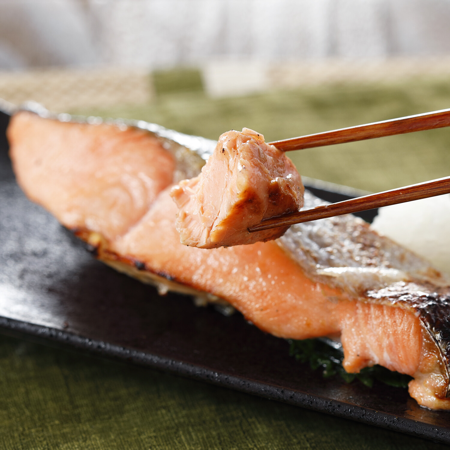贅沢二段熟成仕込み！ 天然の銀鮭　塩糀漬け