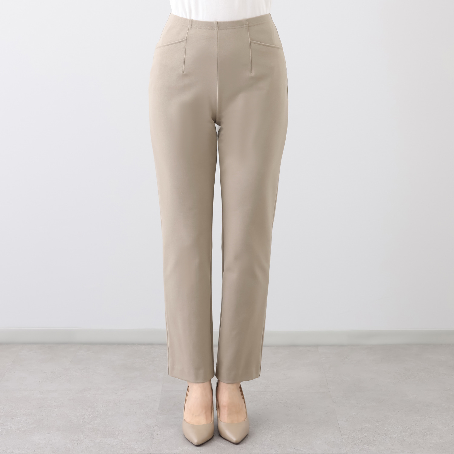 上質ごこち 吸湿発熱 プレミアム雅山（Ｒ） ストレートパンツ ＜股下７２ｃｍ＞