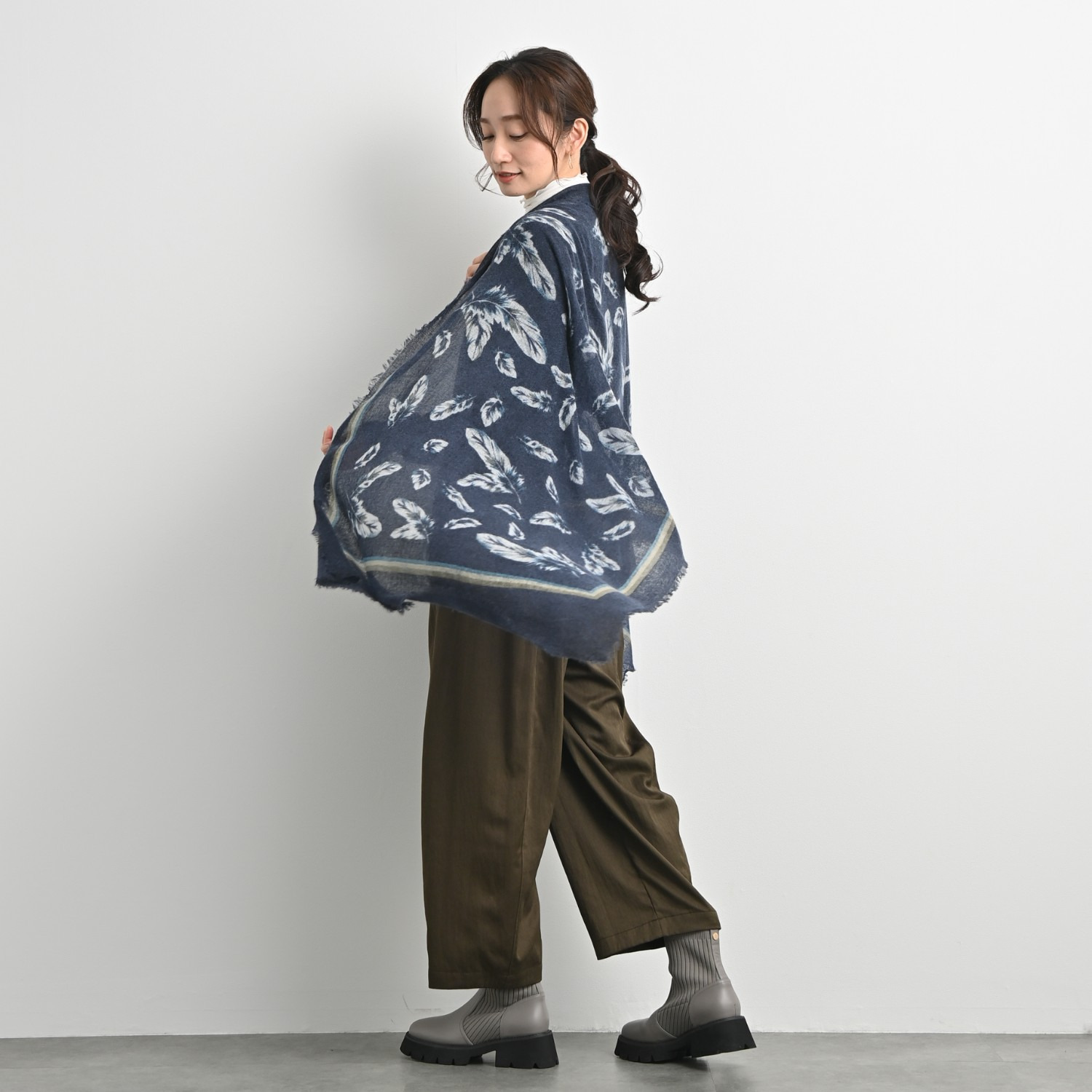 ティエドゥール 至福のなめらかさＵＰ 綾織　内モンゴル産 アルバスカシミヤ１００％ ＮＥＷエアリーストール
