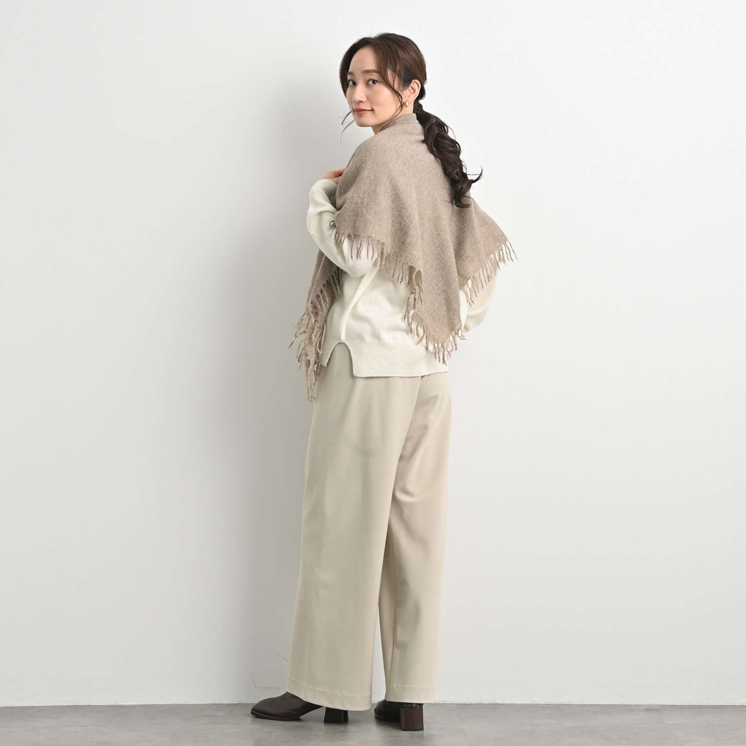 ティエドゥール 内モンゴル産 カシミヤ１００％ 大判スクエアストール