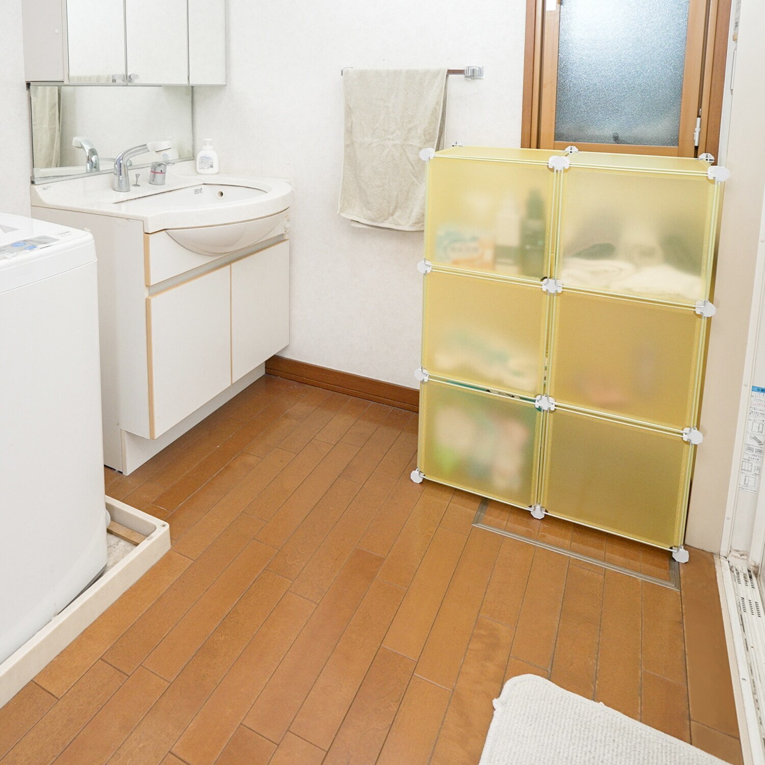 組み替え自由！ 工具不要で簡単組立 ＣＵＢＥＬＬＡＢＯＸ ３×３扉付き収納ボックス