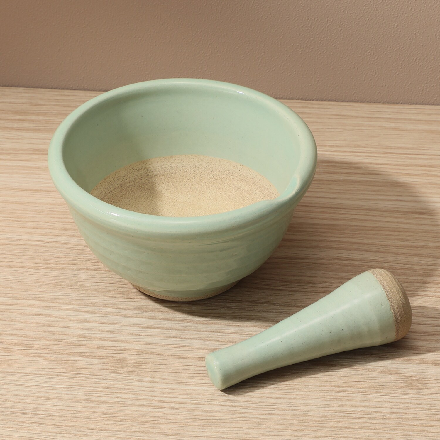 お料理をもっと楽しく！ お手入れラクラク！ 溝のないすり鉢 “めぐみ鉢” ＜大小２個セット＞