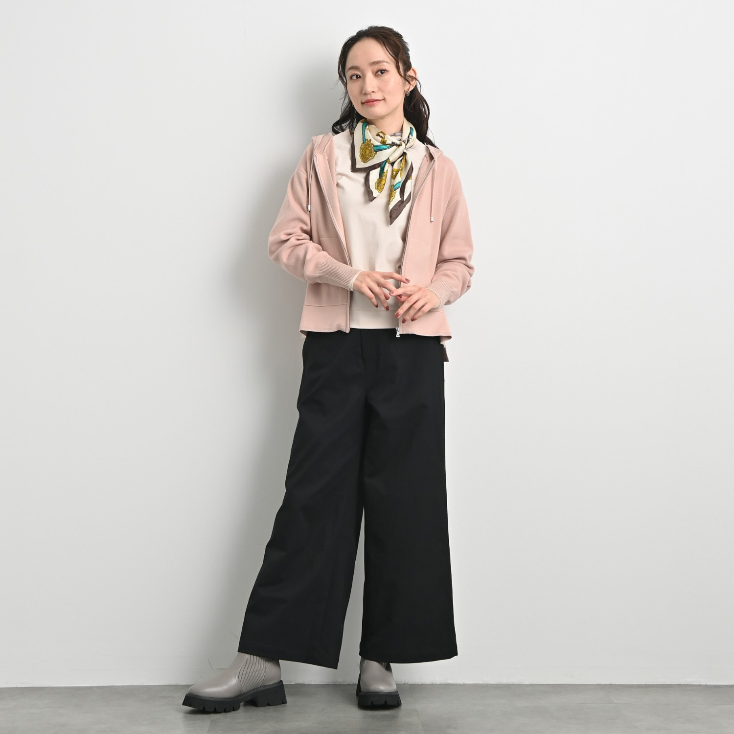 元町ゼラール なめらか＆きれいめ ストレッチツイル ストレートパンツ