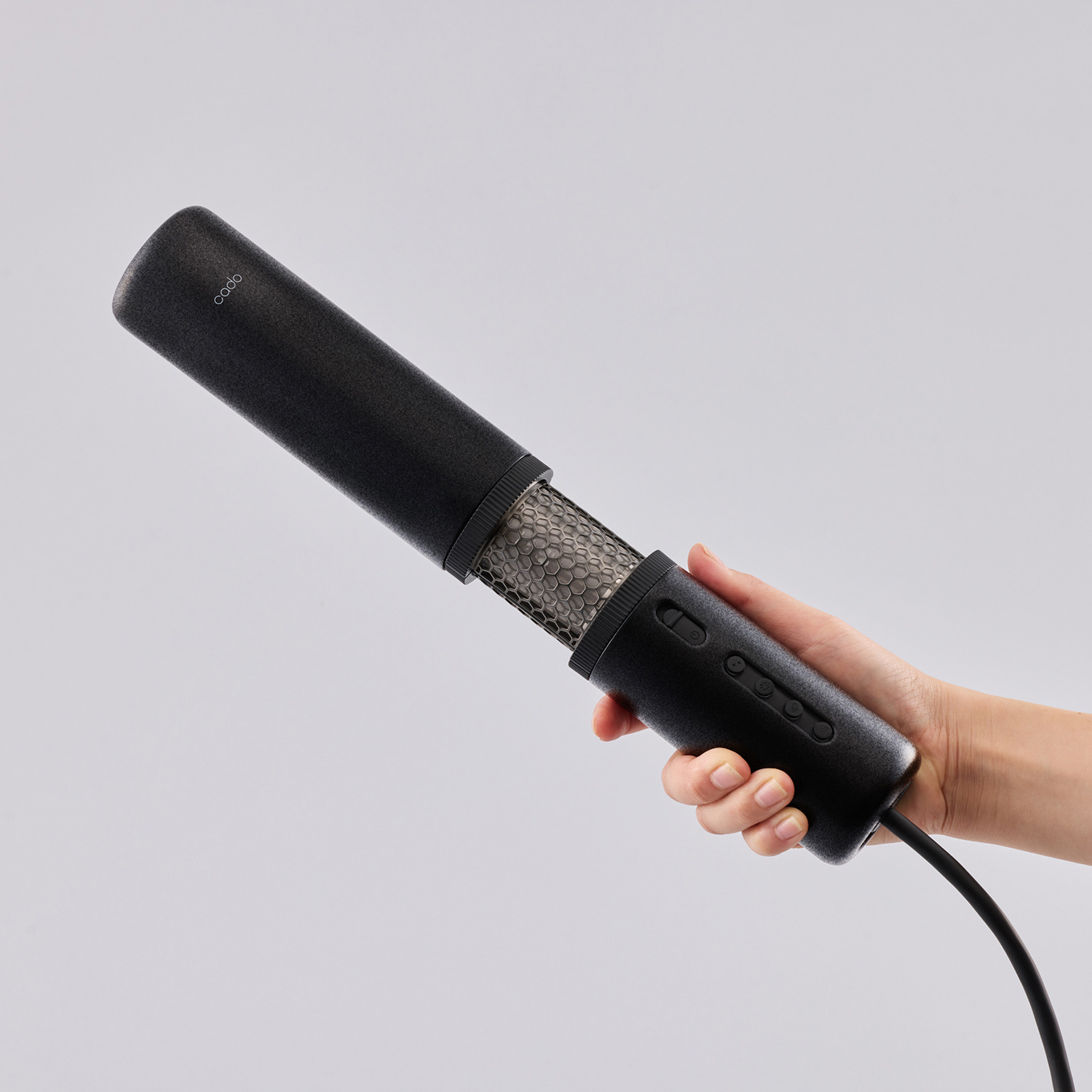 カドー 軽量＆スリムで 驚くほど手軽に使える！ 大風量のふとん乾燥機 フェーンプロ ＦＥＮ−Ｐ０１