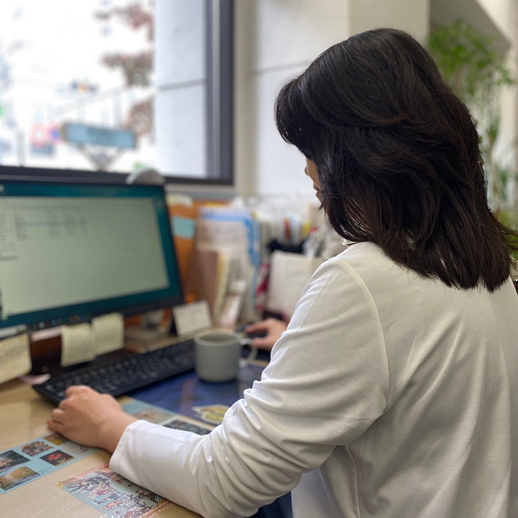 �V���ǎq����̉摜