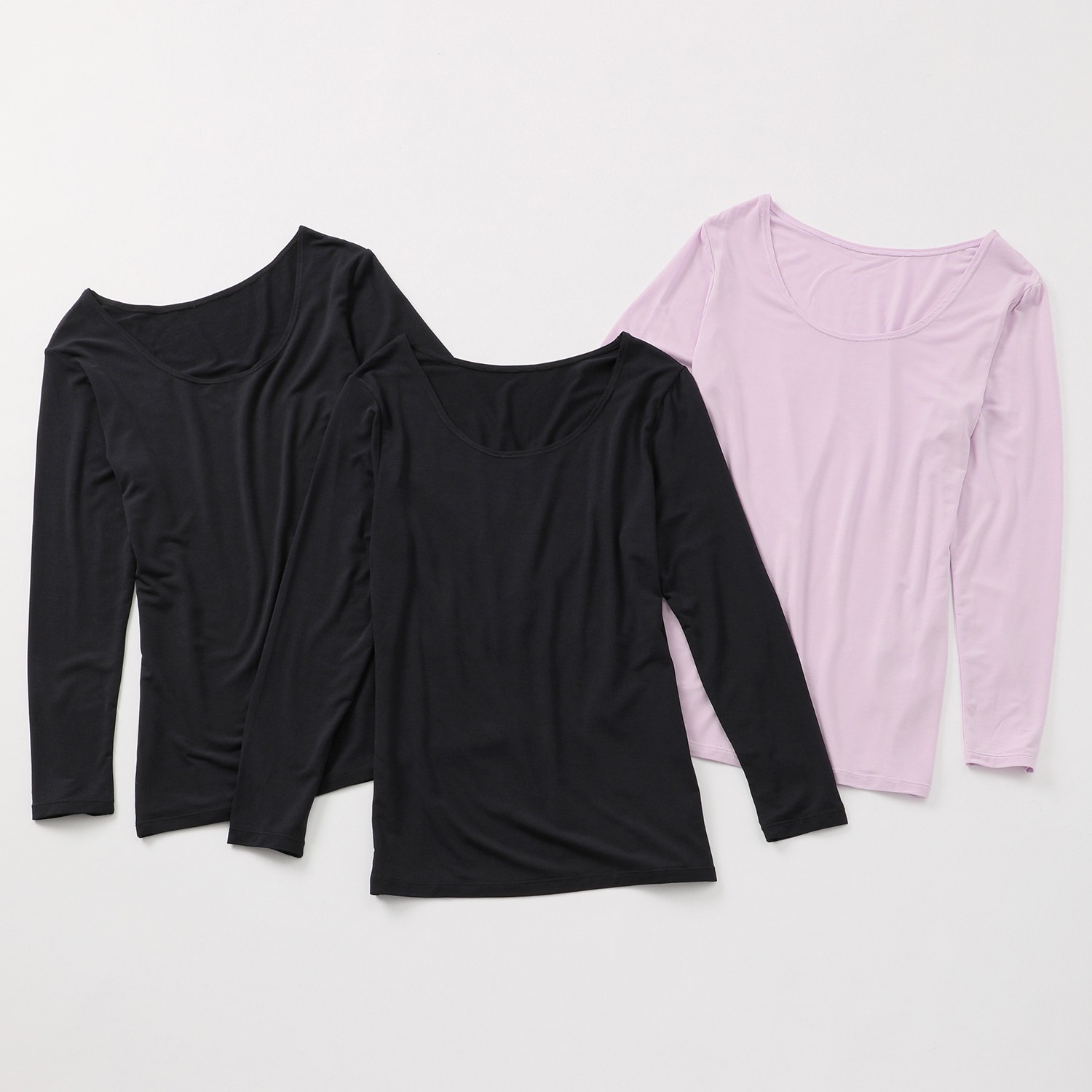 パフィールシルキー
カラーはお任せ！
お楽しみ袋
ラウンドネック
八分袖インナー３枚セット