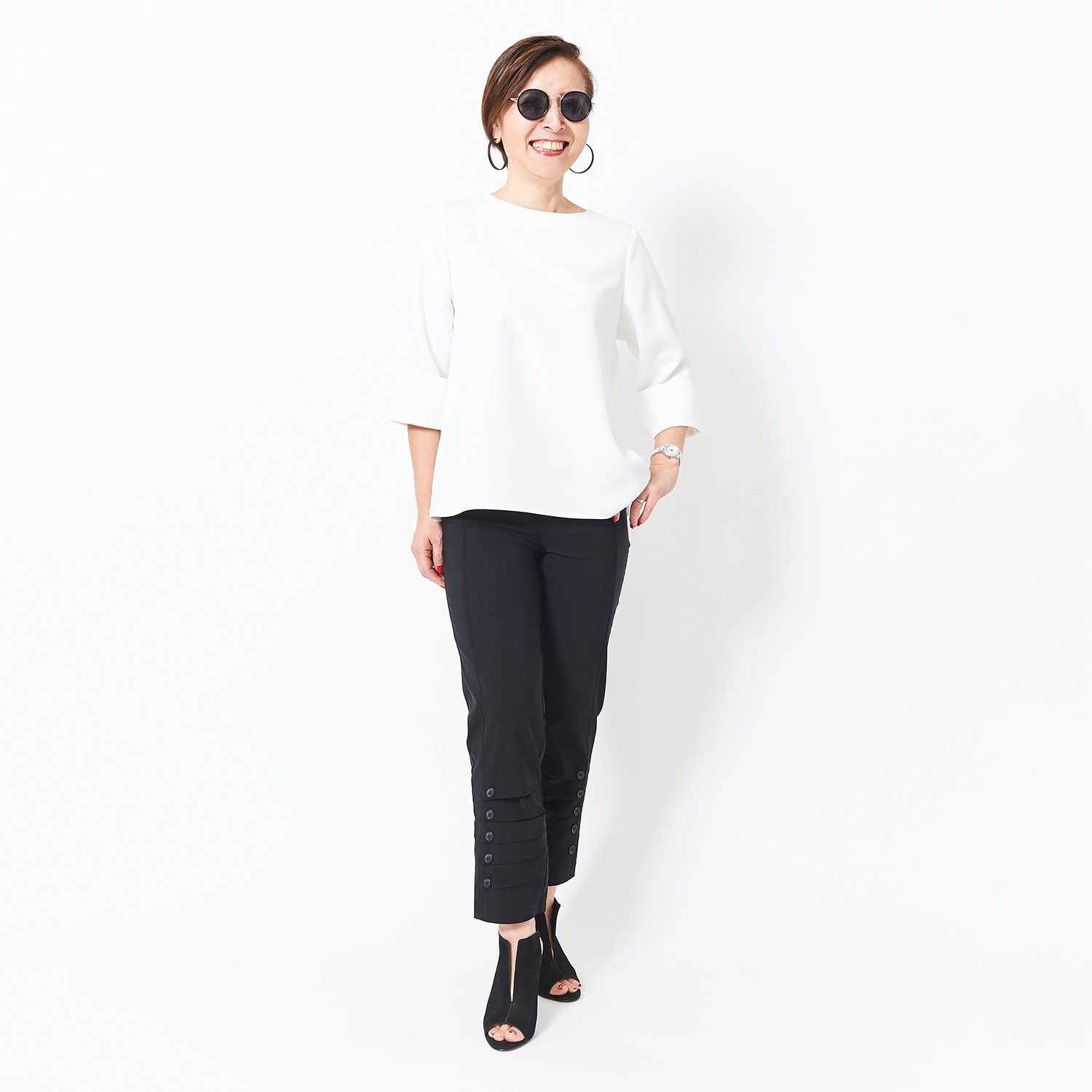 アプローズアンドコー
ニューヨーク
タックアクセント
スリムパンツ