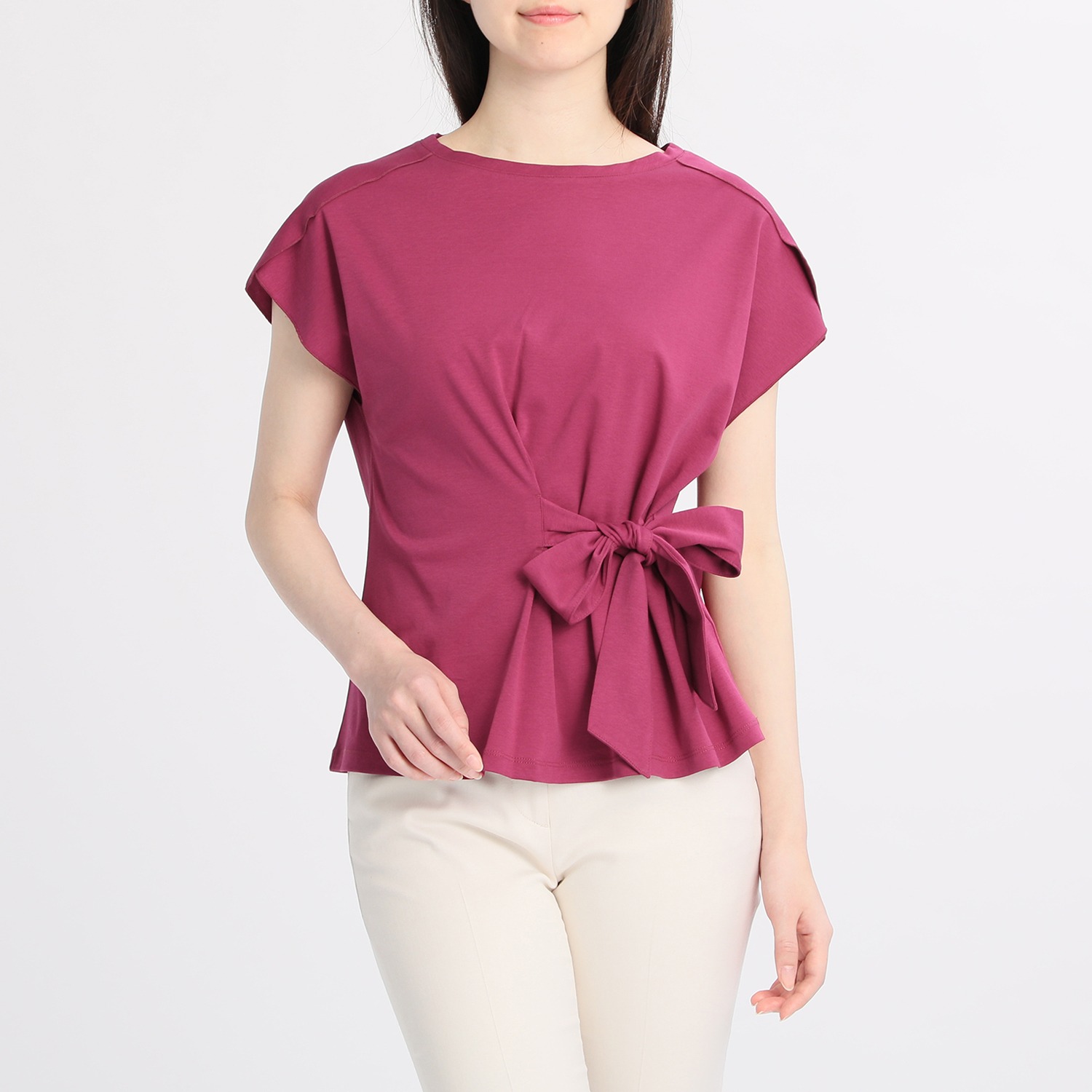 コンファン
ウエストリボンアクセント
フレンチスリーブ
プルオーバー