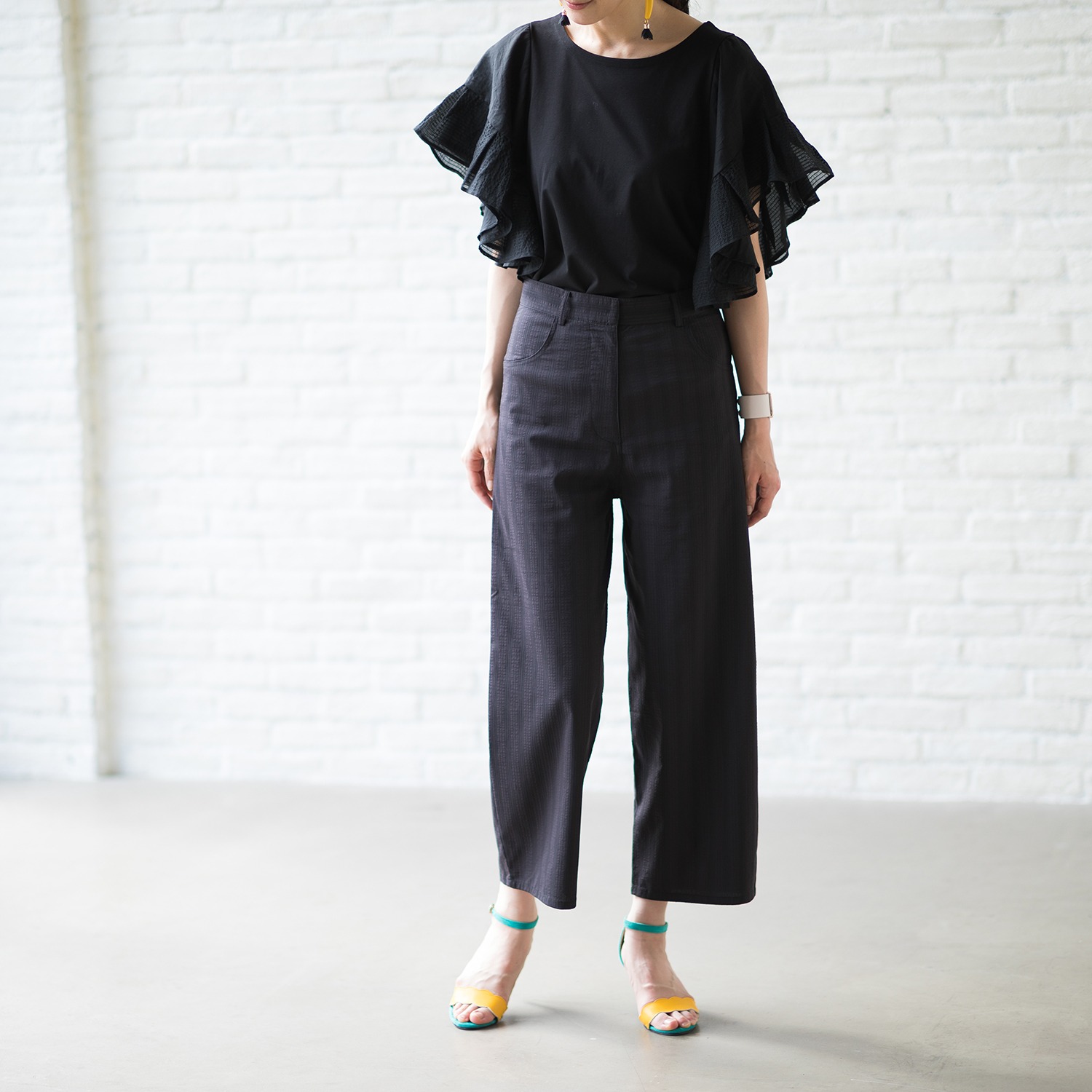 キリ　エ　キリ
ジャガード
ストライプ柄
ワイドパンツ