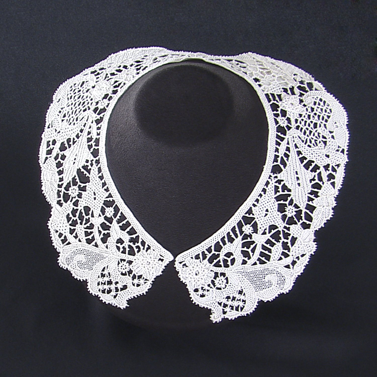 マルティーナ・ヴィダル・ヴェネツィア お手持ちのアイテムを華やかに