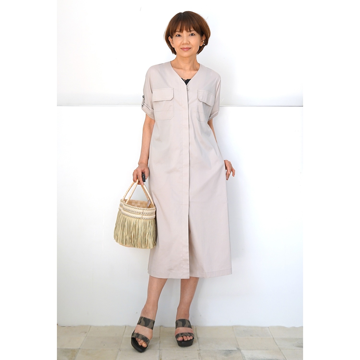 プレミア商品 国内発送 Valentino ミニシャツワンピース ロゴ ブラウン 累計販売2万枚突破