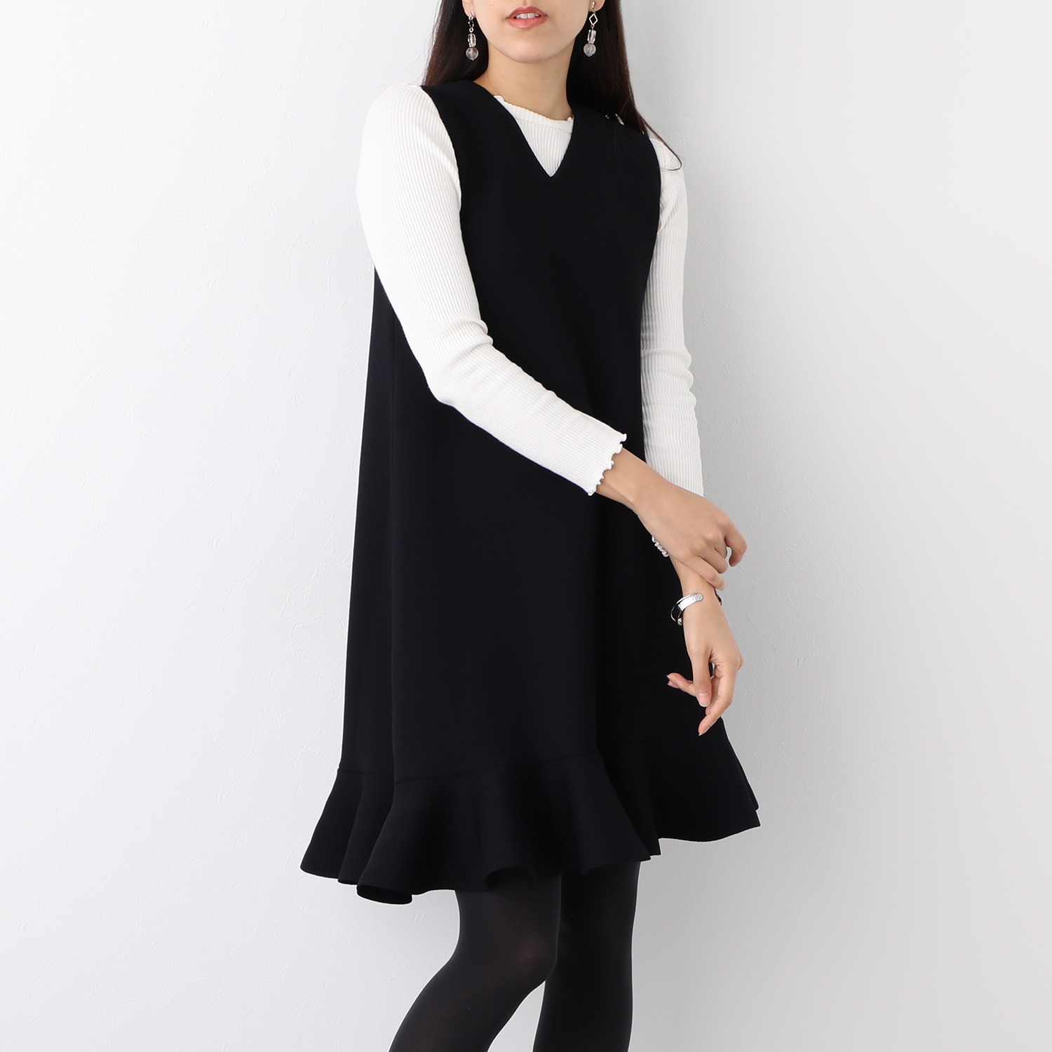 スリィ ミラノリブ 裾フリルアクセント vネックワンピース ショップチャンネル