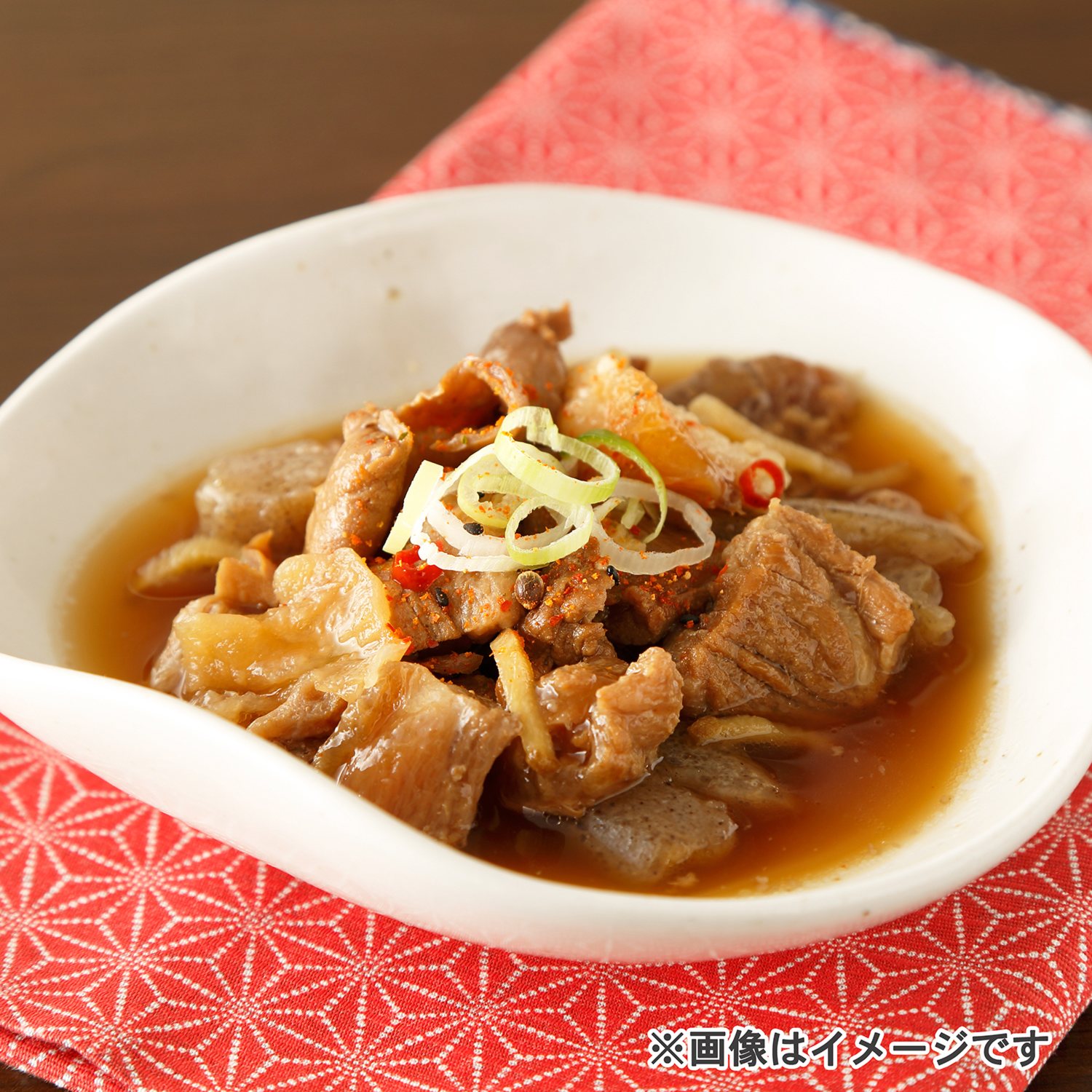 レンジで簡単！ 老舗肉問屋ニイチクの まかない牛すじ煮込み