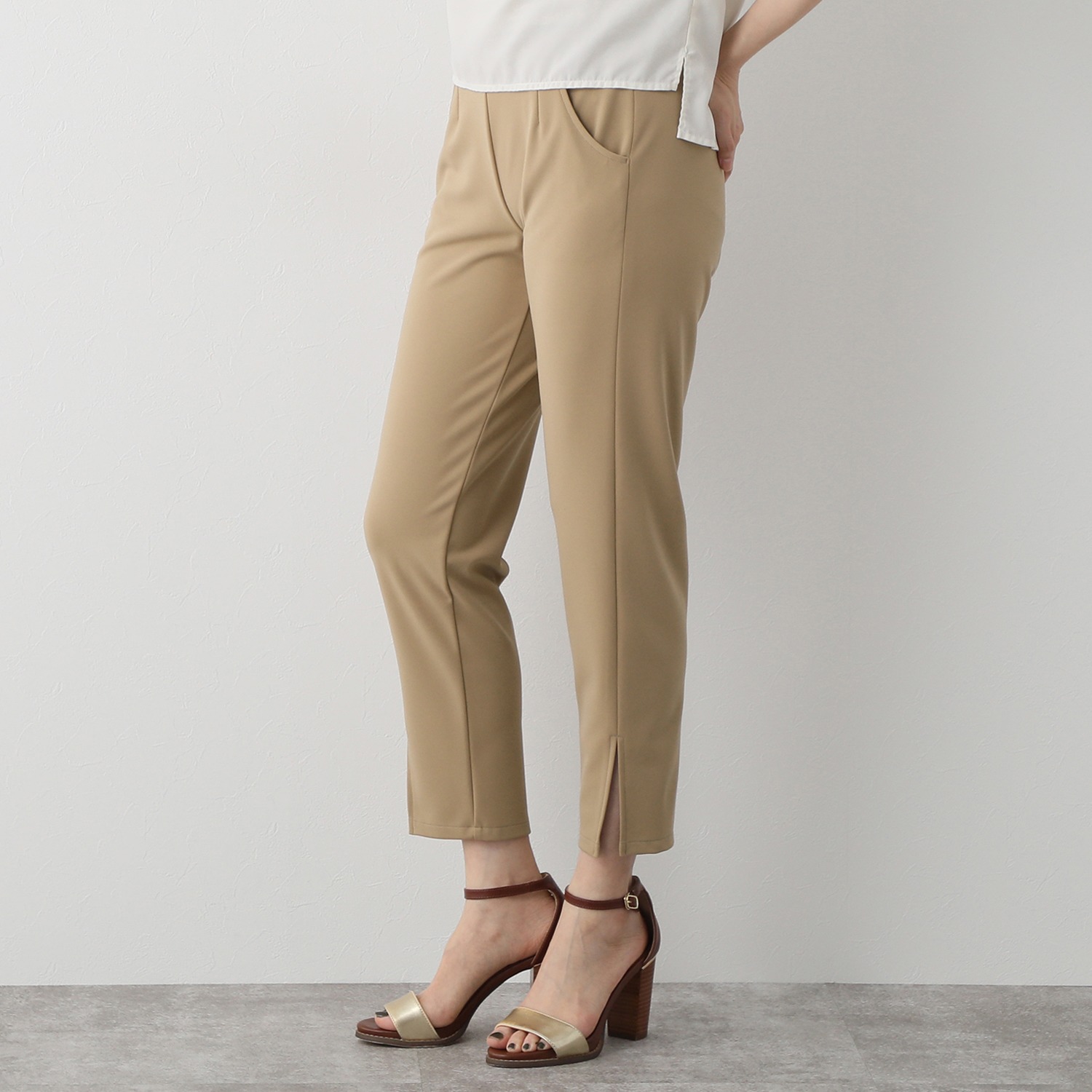 上質ごこち アルディナ スリットデザインパンツ