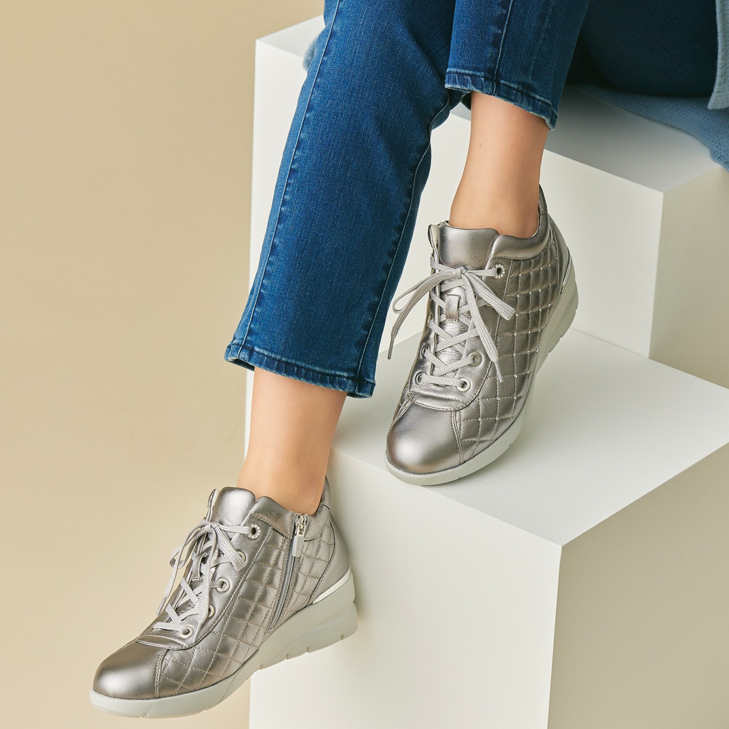 フィットジョイ シープレザー キルトデザイン ラグジュアリースニーカー ショップチャンネル