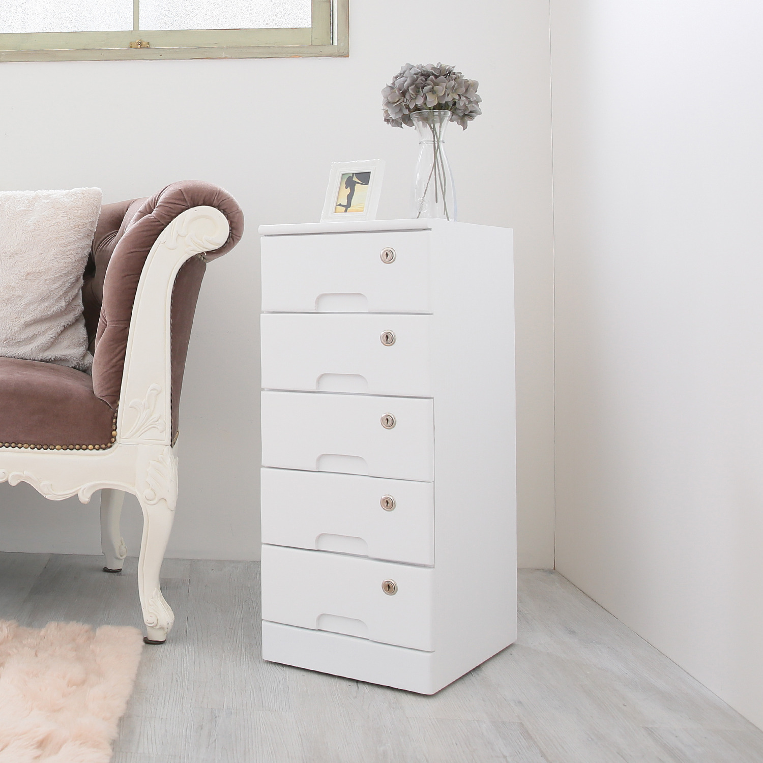 ＜５段＞
天然木桐材で軽量！
組み立て不要
全段カギ付
リビングチェスト