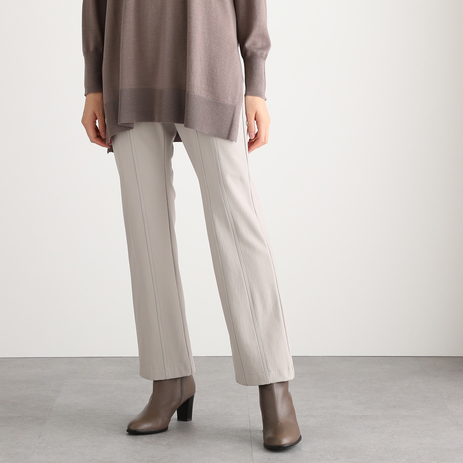 ＜股下７２ｃｍ＞ピーツー 吸湿発熱・吸放湿 ハイテンション裏起毛 ステッチデザイン セミフレアーパンツ 