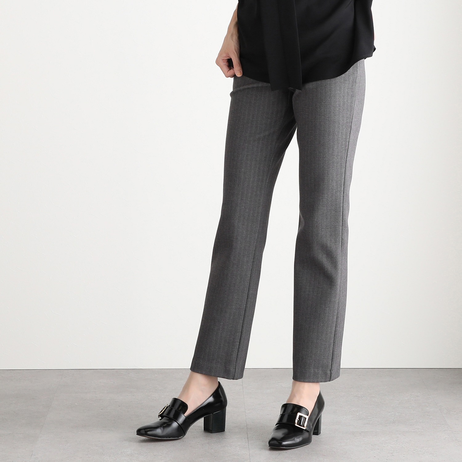 上質ごこち ヘリンボーン柄ジャガード ストレートパンツ