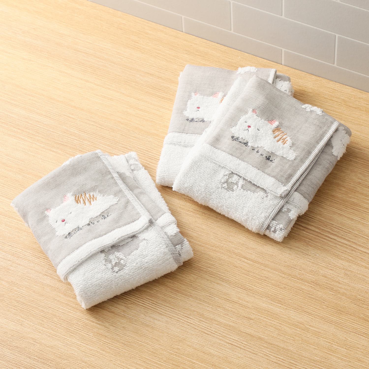 ワンダフルワールド ｂｙ　アキコオブチ ガーゼとパイルの やさしい肌ごこち フェイスタオル 同色３枚組