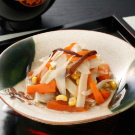 アレンジ多彩！ 国産具材５種の野菜煮