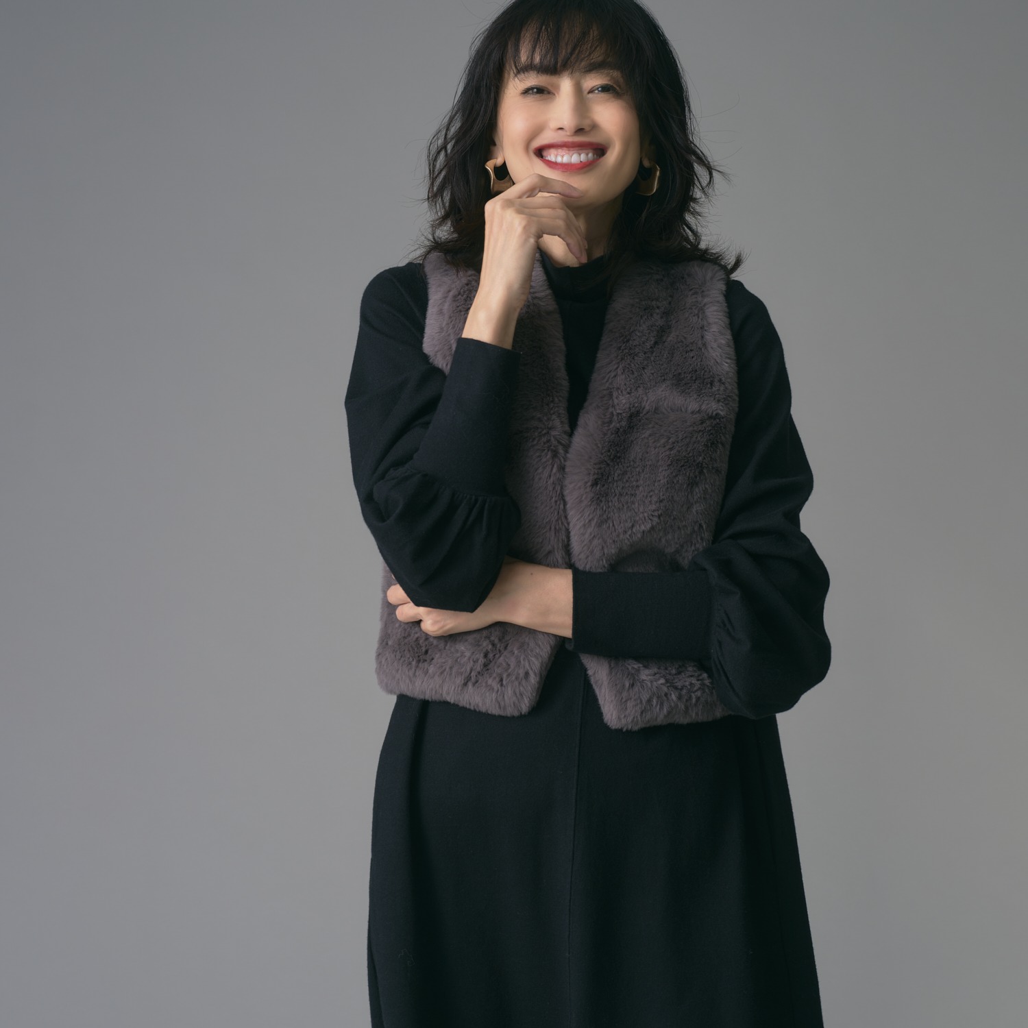 リナ　プリベ この一枚があれば どんなファッションも オシャレに変える エコファー×ニット ジレ