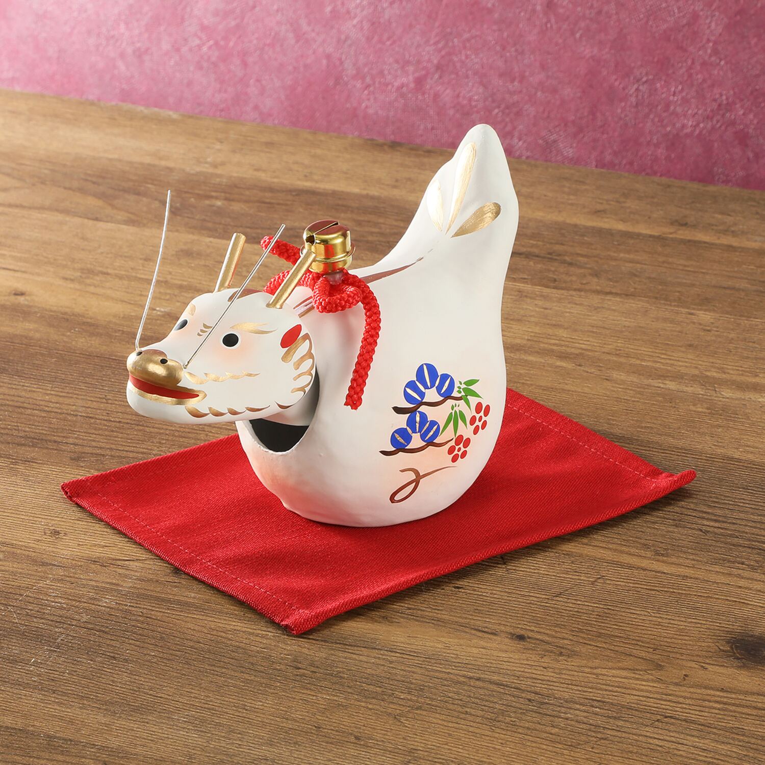 首振り松竹梅　辰　張り子 敷物付