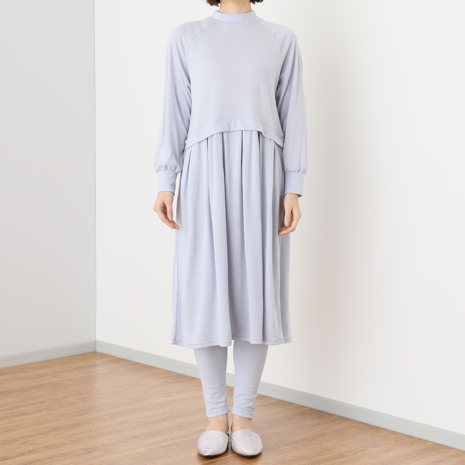 ジュエル 薔薇オイル配合 しっとりなめらか ワンピース＆ あったかＷ重ねレギンス