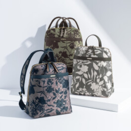 クリスチャン オリビエ はっ水ジャガード フラワープリント リュックへ