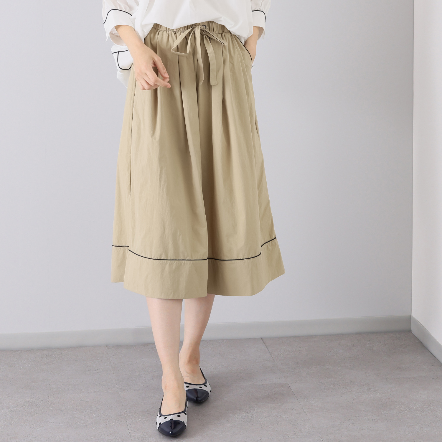 エン 配色パイピング 八分丈ワイドパンツ