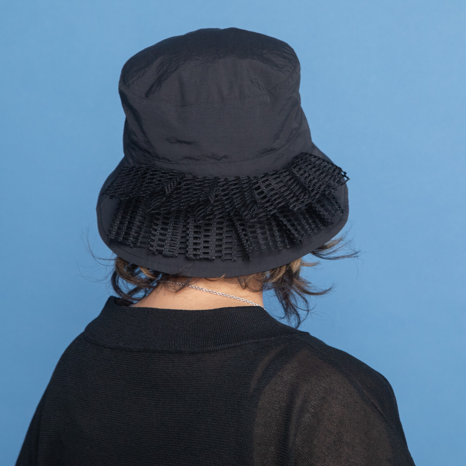 ワン　バイ ヨーコモリモト モードもカジュアルも フェミニンも備えた 大人のための デザインバケットハット