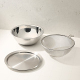 新越 丈夫で使いやすい！ フタ付ざるボウル ２５ｃｍ