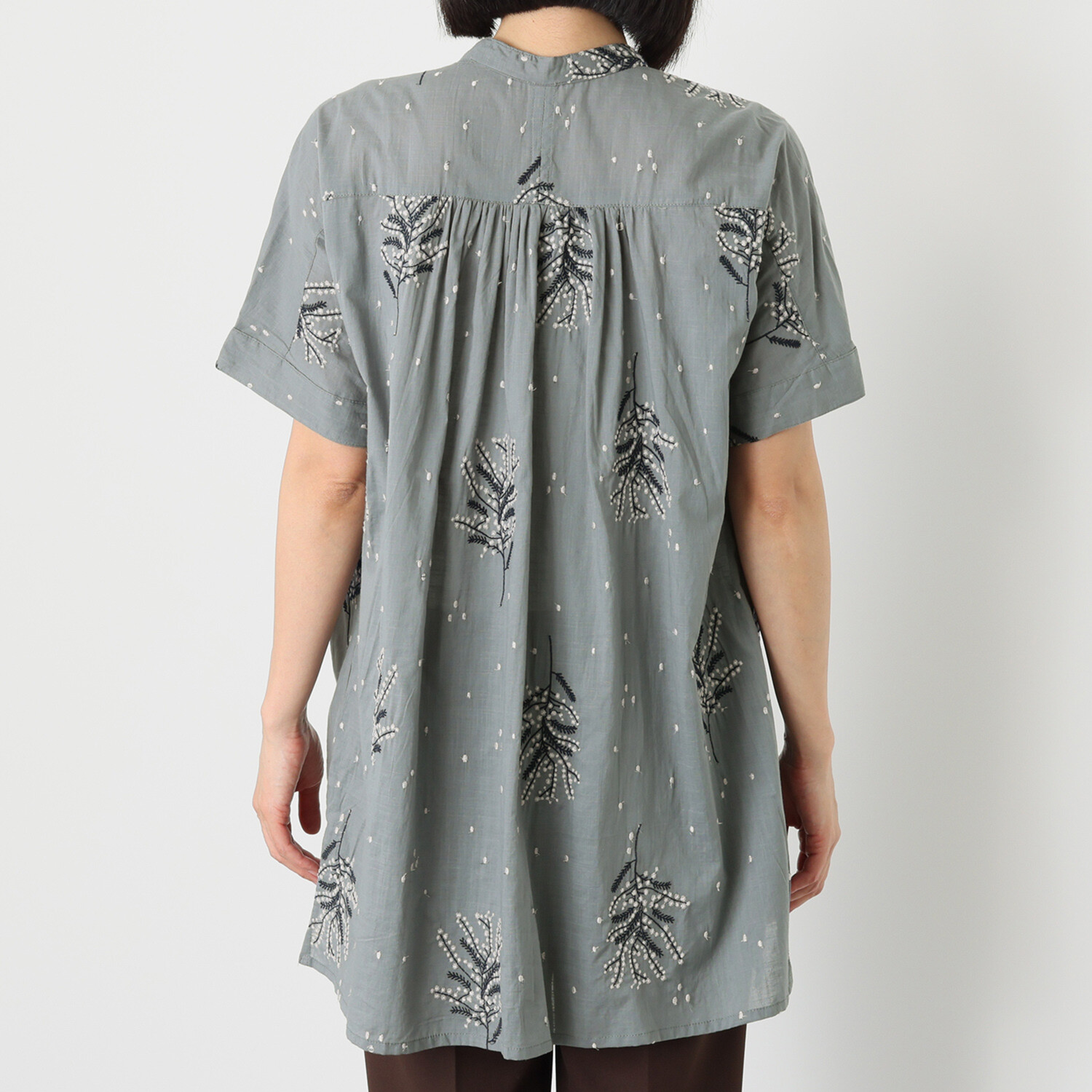 ダジュール ナチュラル 刺しゅうデザイン チュニック