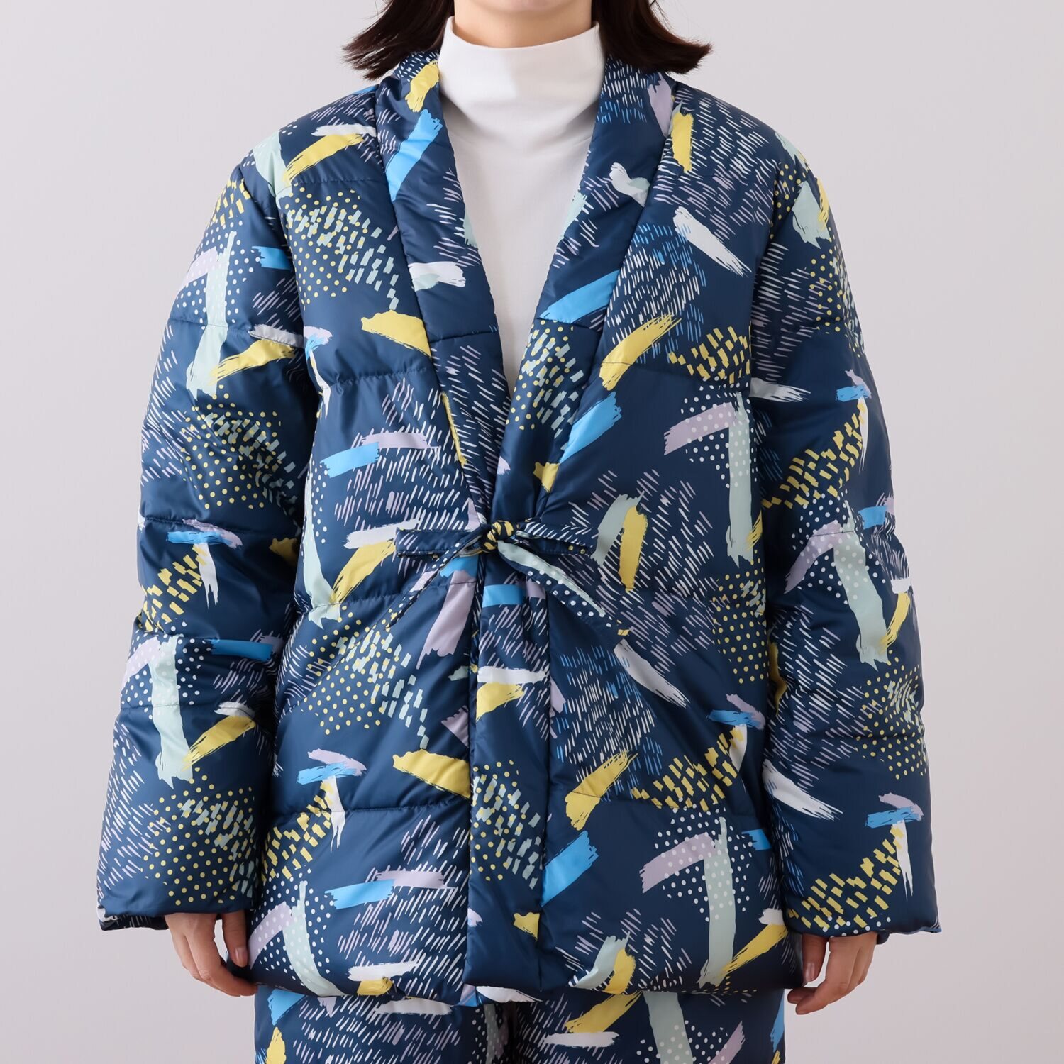 モリリン 軽くてあったか ホワイトダックダウン 羽毛ハンテン ＜XXL