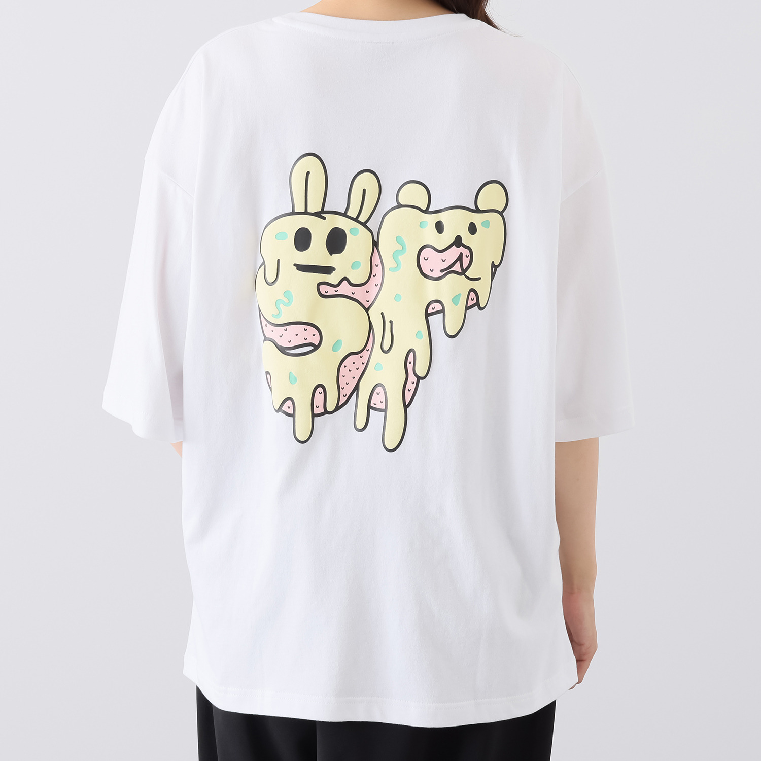 スカラーパリティ ウサギとクマドーナツ柄 Ｔシャツ
