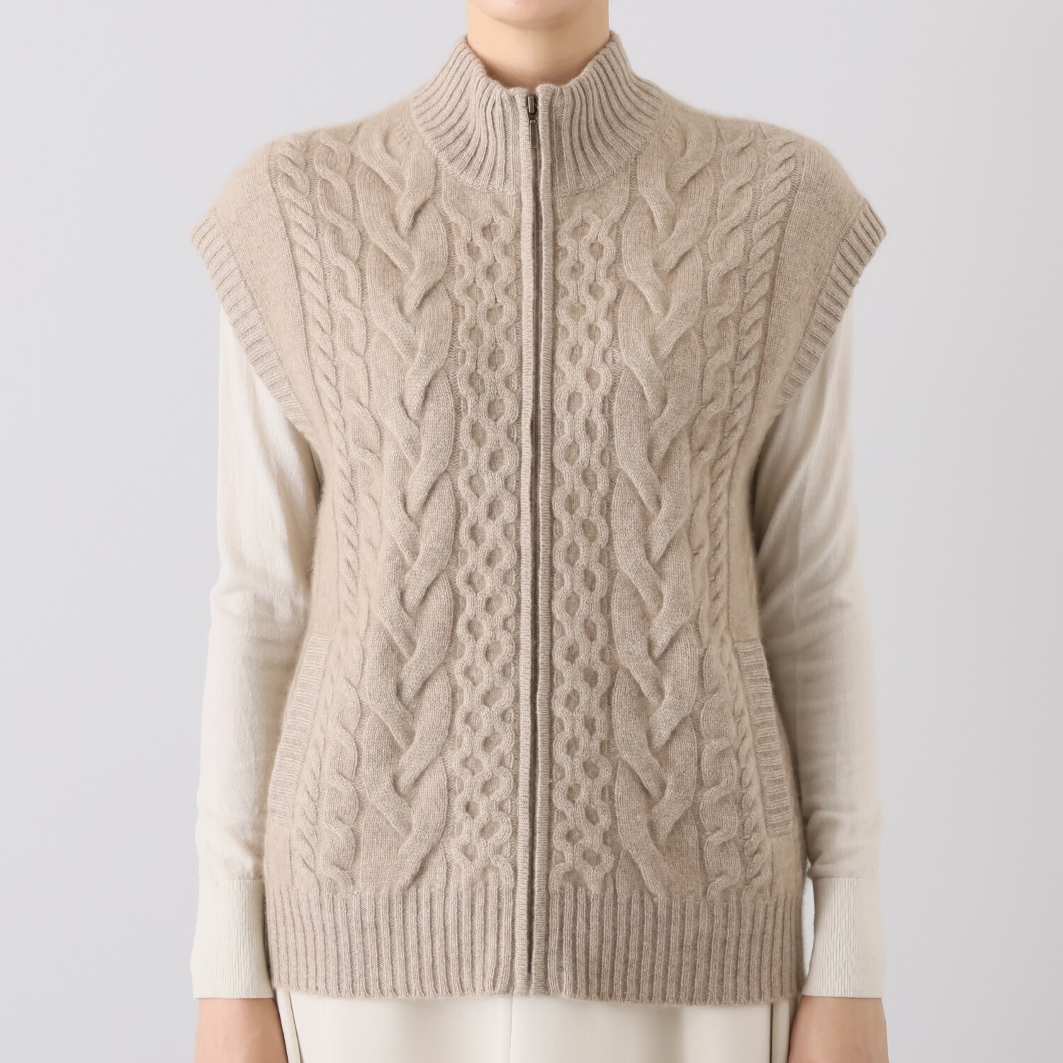 ネイチャーズ 無染色カシミヤ ケーブル編 ジップアップジレ