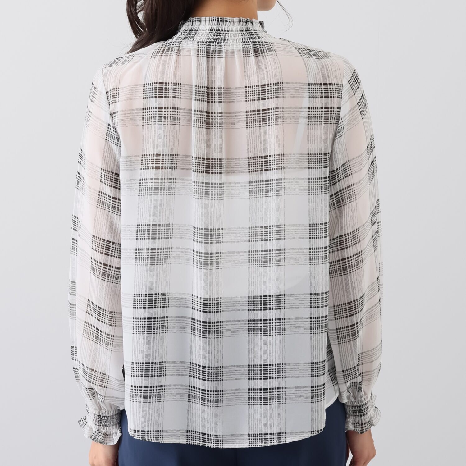 アリュメット シャーリング シアーブラウス