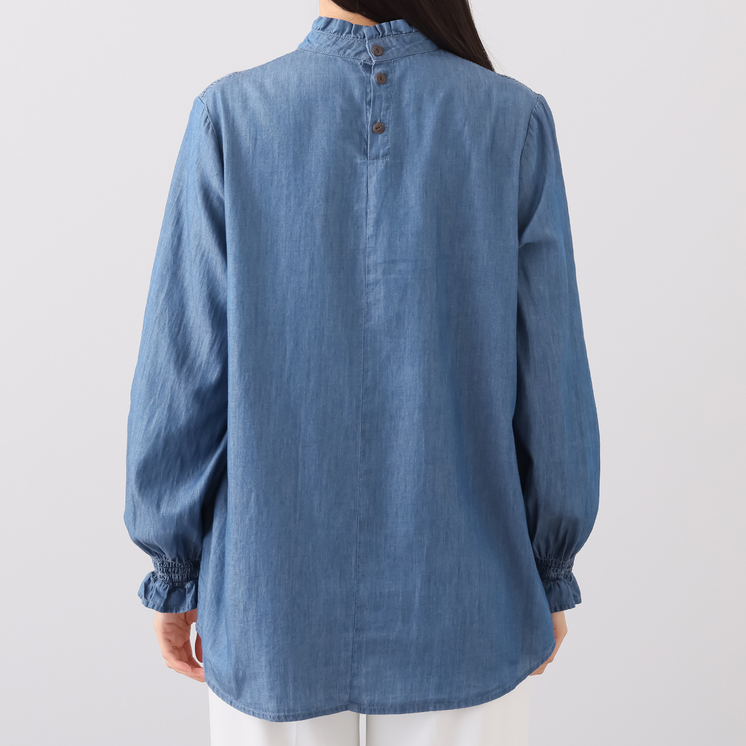 ダジュール ソフトデニム シャーリングブラウス