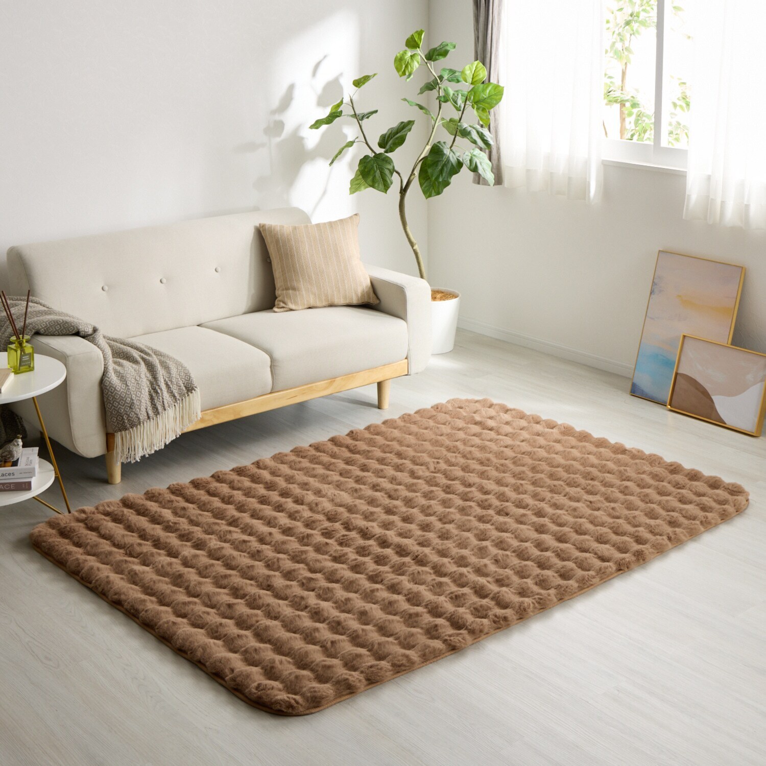 ふわふわファータッチ 蓄熱ウレタン入り 足元あったかラグ ＜１３０×１９０ｃｍ＞