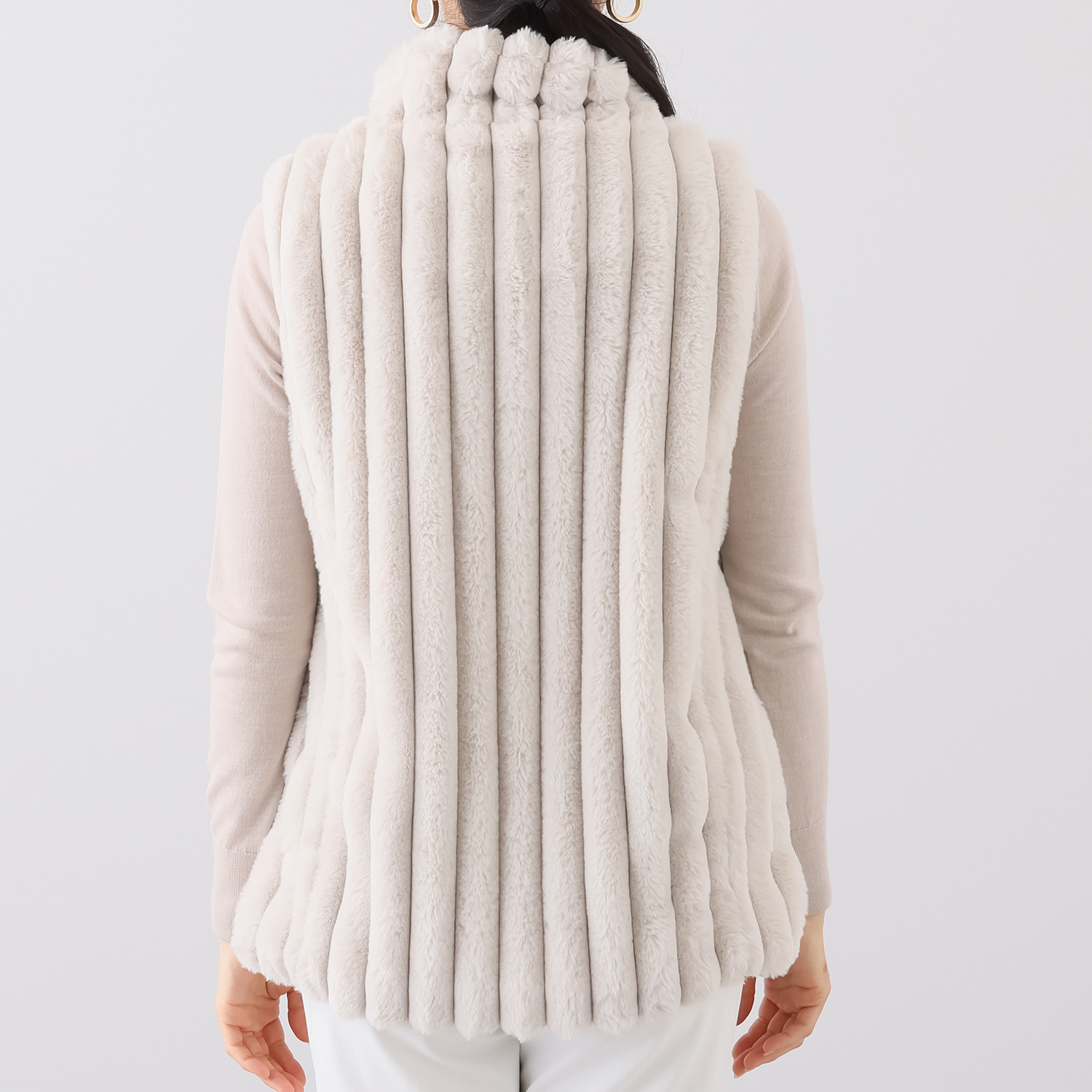 ダジュール フェイクファーベスト