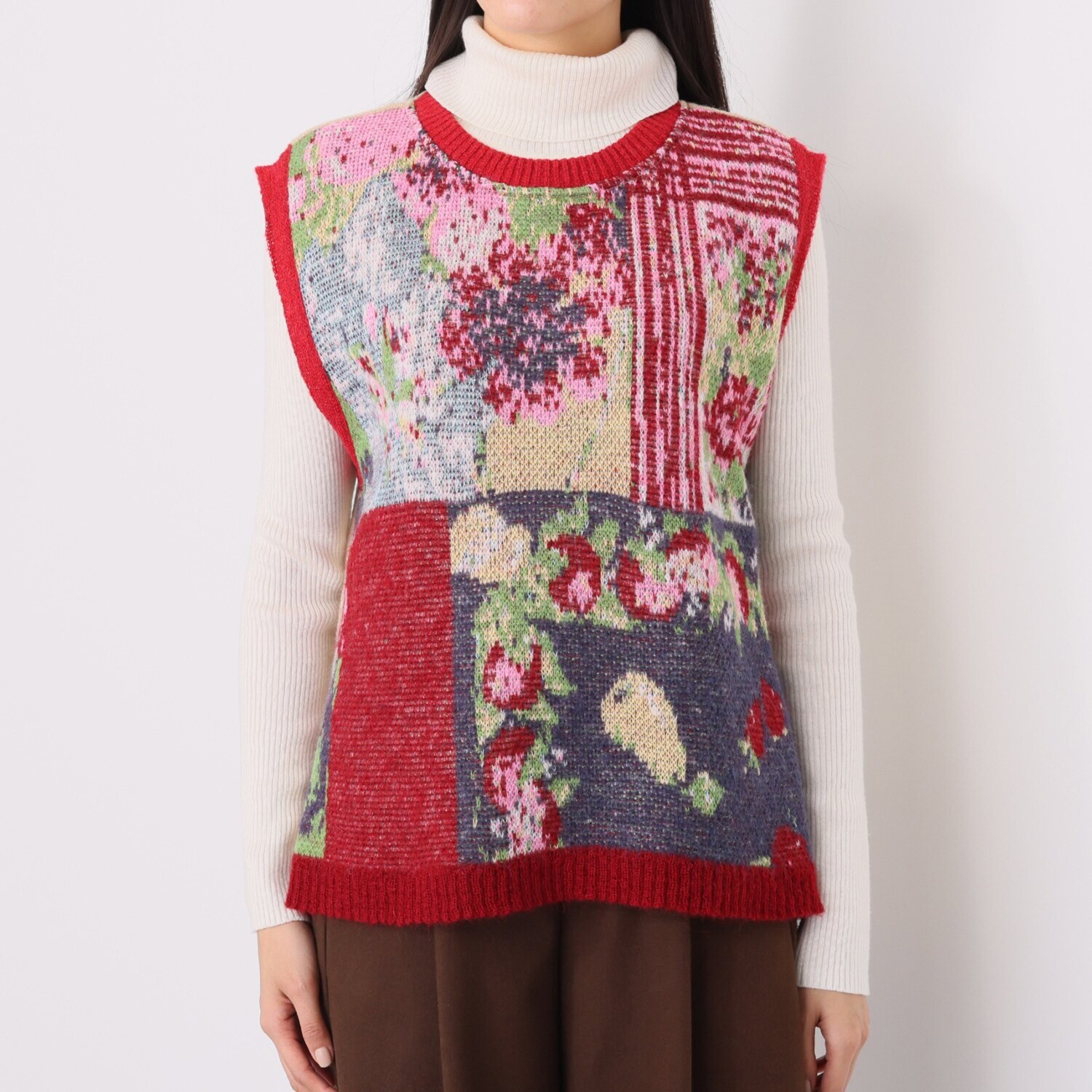 ニジイロキャンプ 日本製 ふんわり加工 ウール混 ジャガードベスト