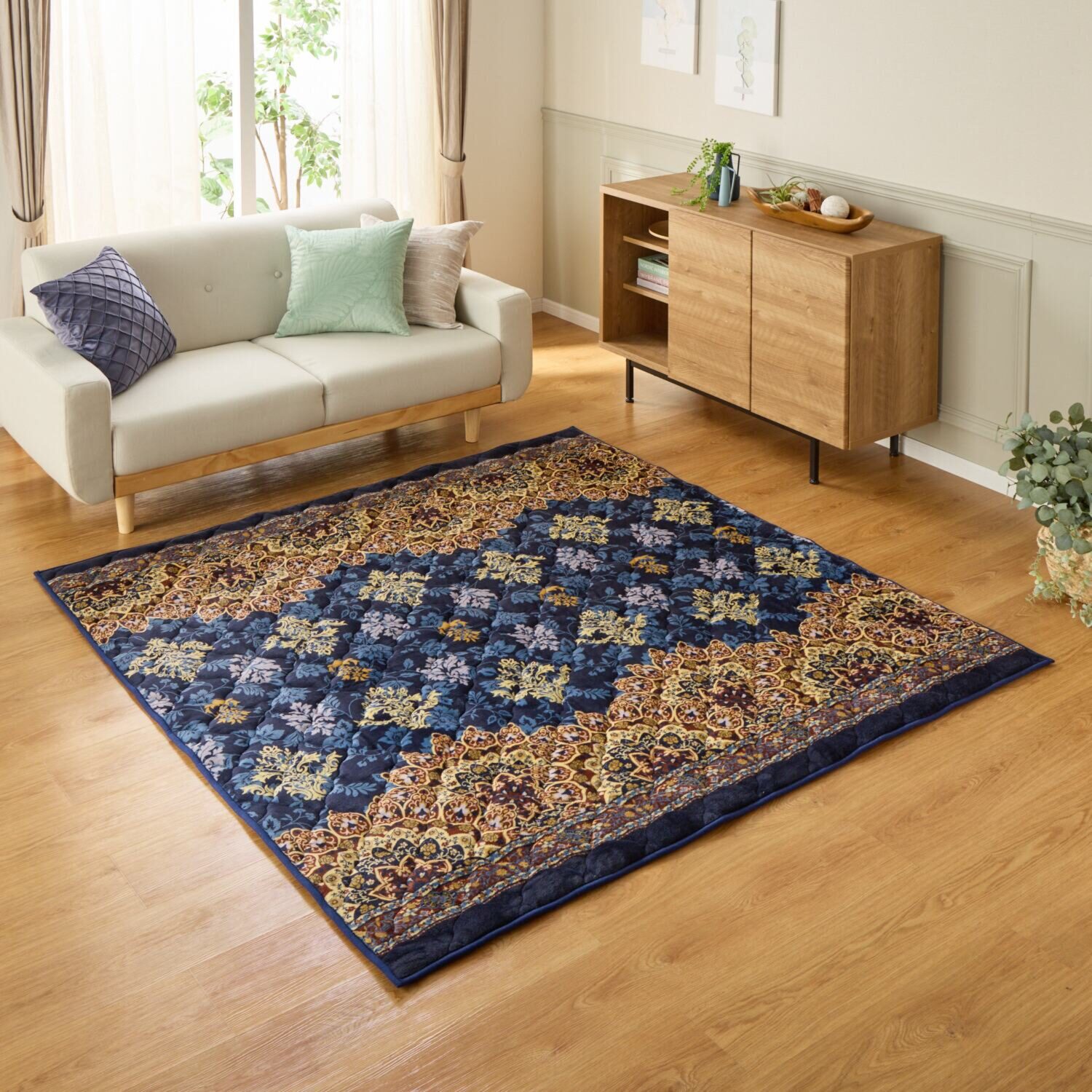 イケヒコ あたたか５層構造が叶える ふんわりぽかぽか♪ クインテットラグ ＜１８０×１８０ｃｍ＞