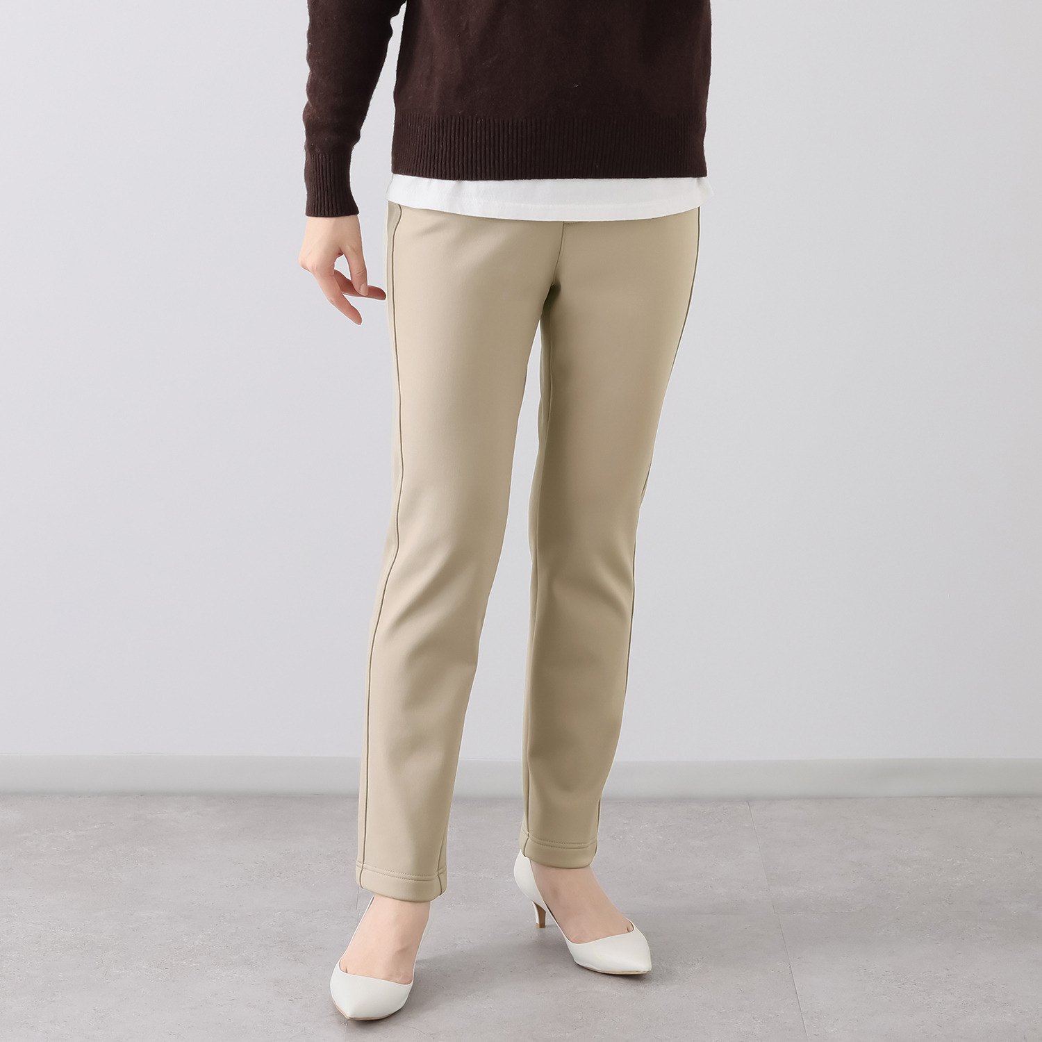 ラ・シュシュ あらっ！裏面が暖かい！ さらに上品できれい！ 冬のお出かけ専用 ブランケット起毛 ストレートパンツ