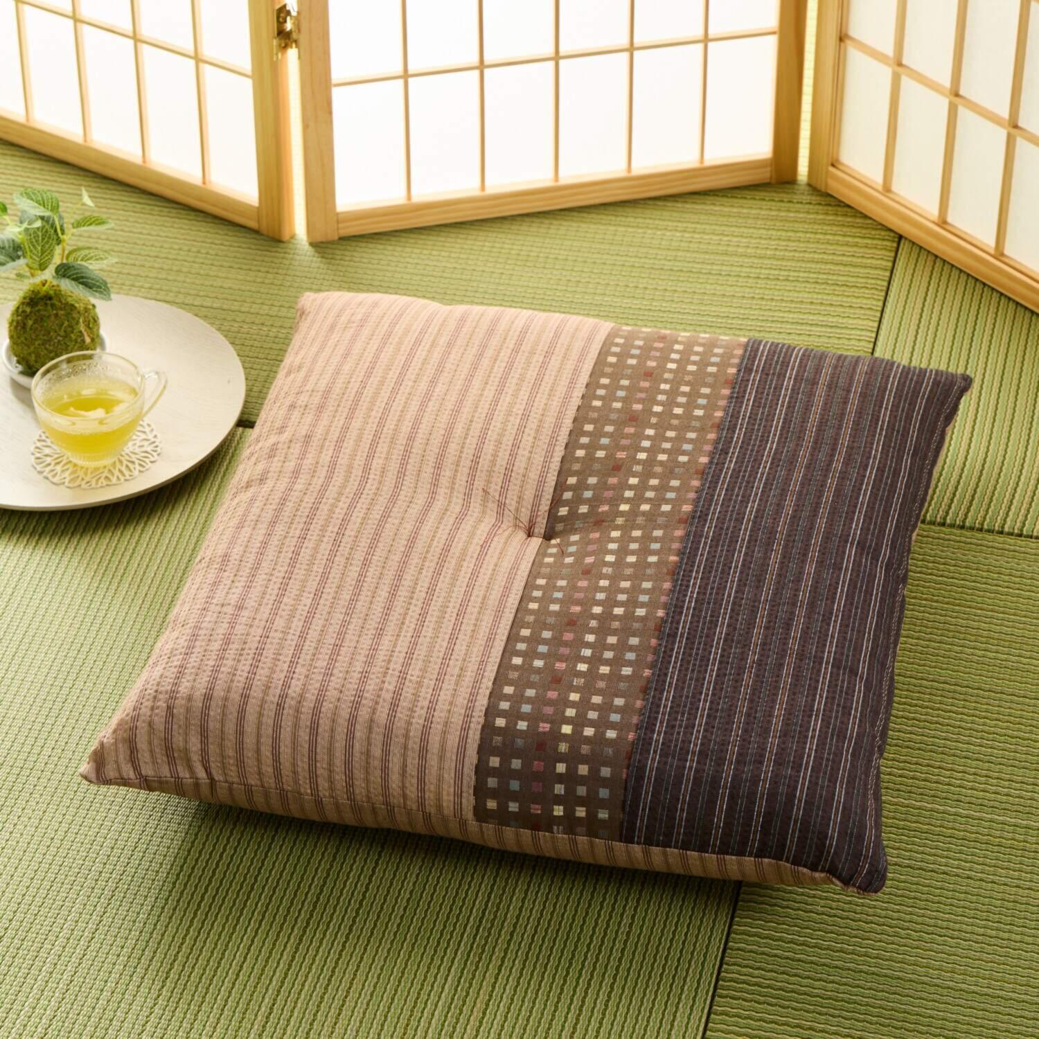 イケヒコ 先染め生地パッチワーク 座布団 55×59cm- ショップ