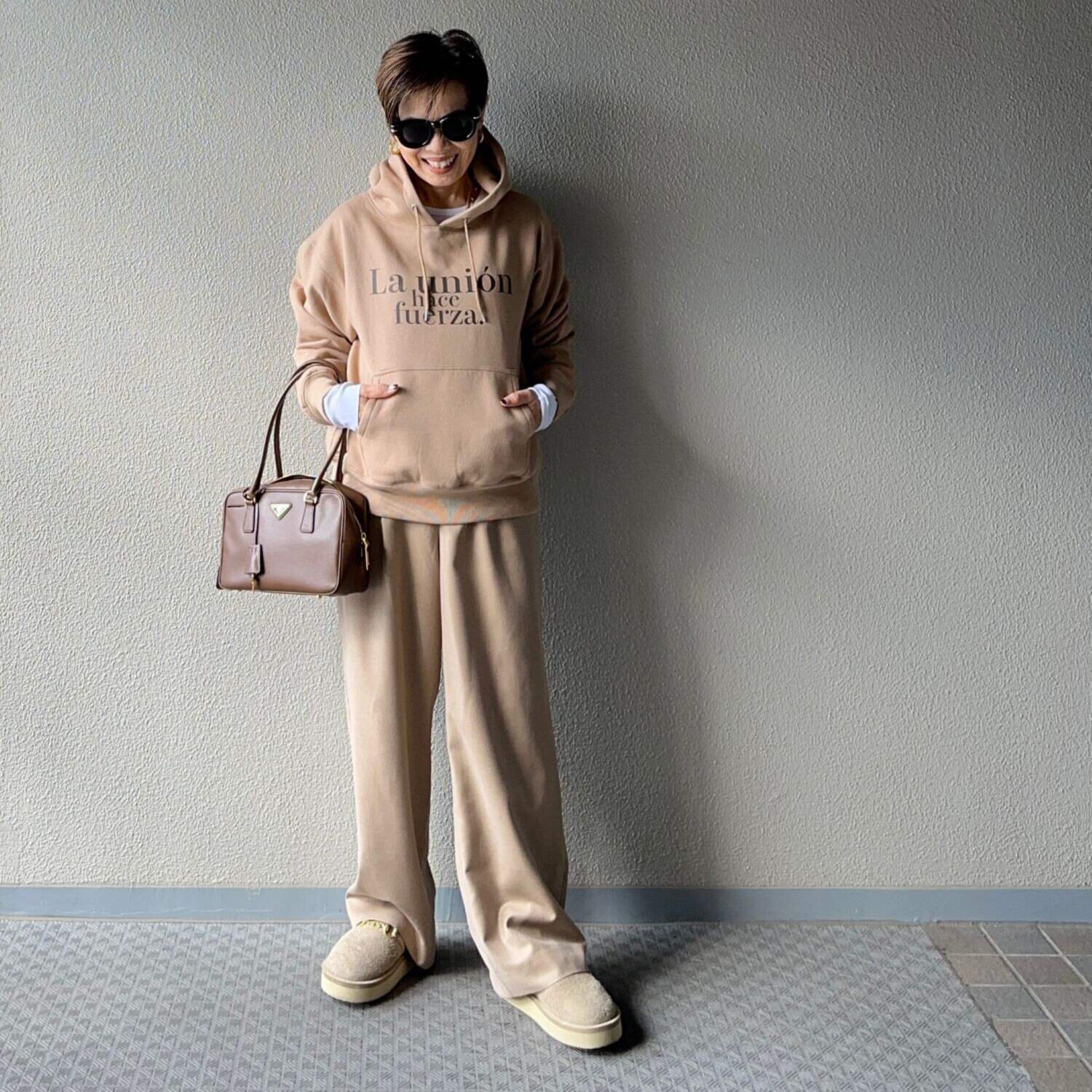 ラソエヌサーティスリー ディグリーズ ロゴプリント 裏起毛パーカー