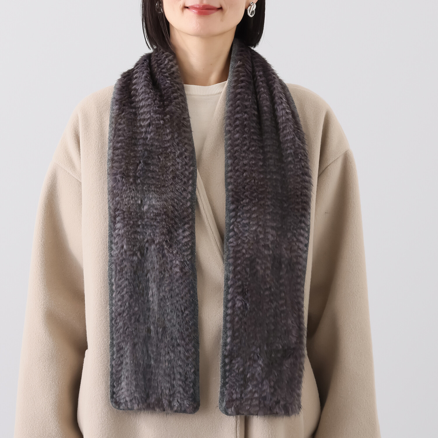 ミンクヤーン マフラー ＜コサージュ付＞