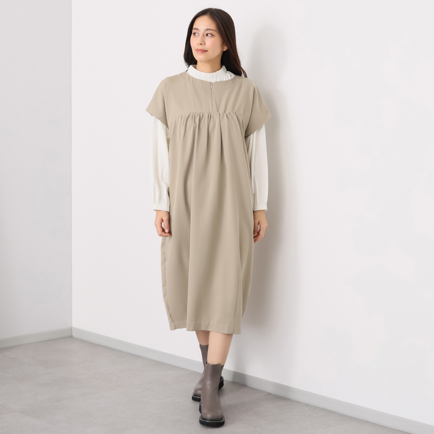 コモエリークローゼット コクーンが揺れる ジャンパードレス